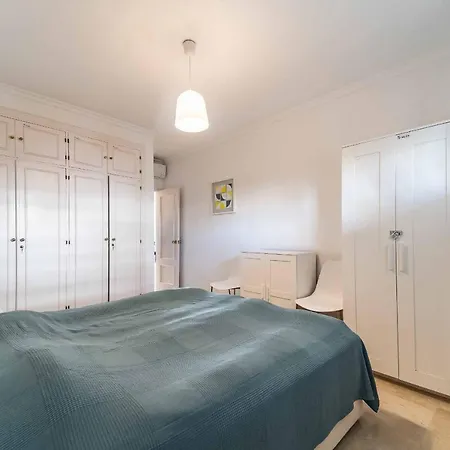 Lejlighed 61-beach Front With Stunning Views In *