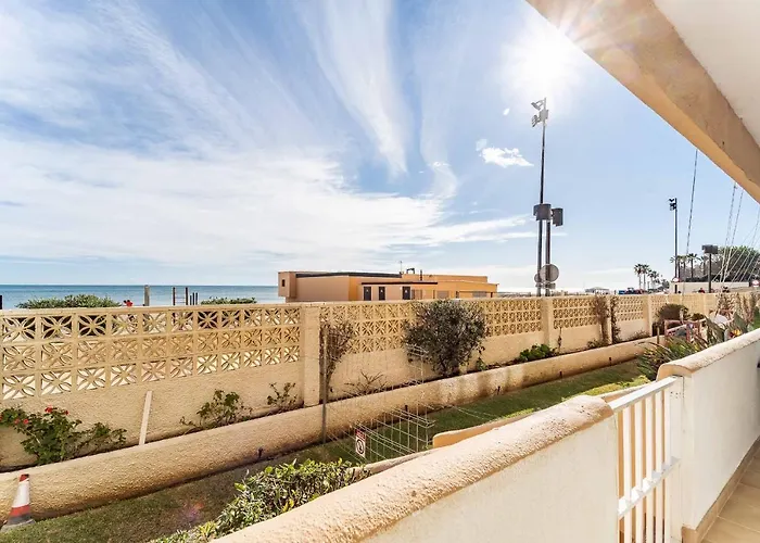 Apartment 61-beach Front With Stunning Views In Fuengirola