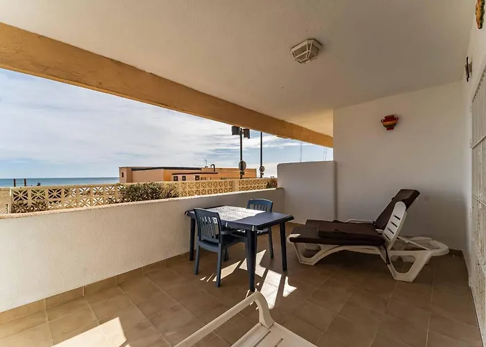 61-beach Front With Stunning Views In Apartment Fuengirola